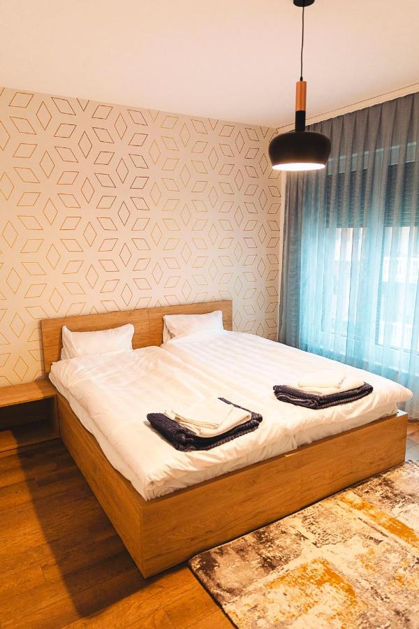 Lina - Prn, Tower Prishtina Apartment Prishtine Bagian luar foto
