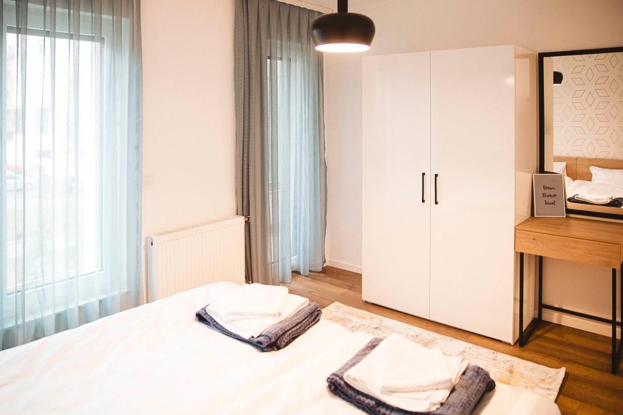 Lina - Prn, Tower Prishtina Apartment Prishtine Bagian luar foto
