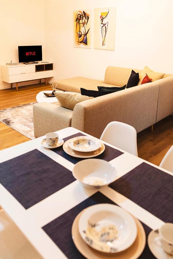 Lina - Prn, Tower Prishtina Apartment Prishtine Bagian luar foto