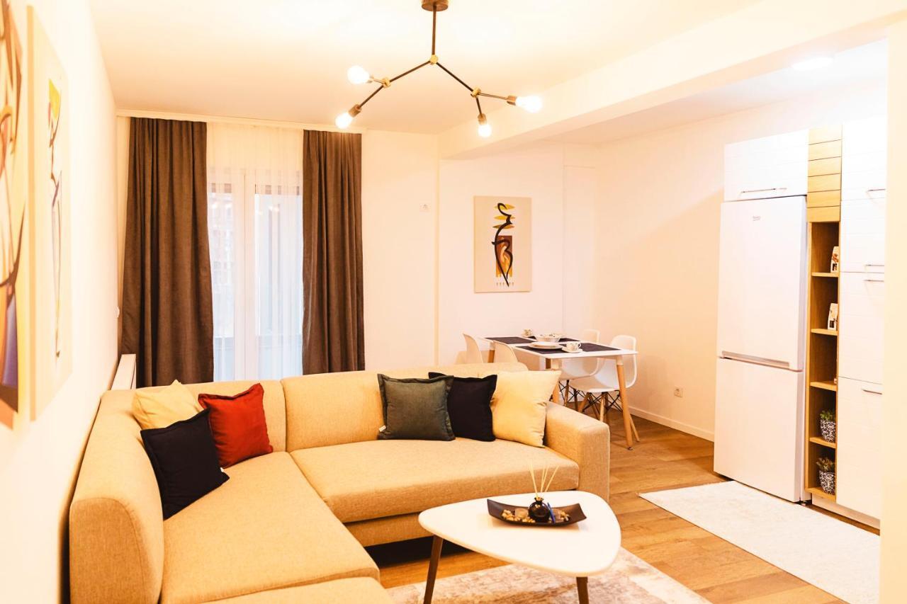 Lina - Prn, Tower Prishtina Apartment Prishtine Bagian luar foto